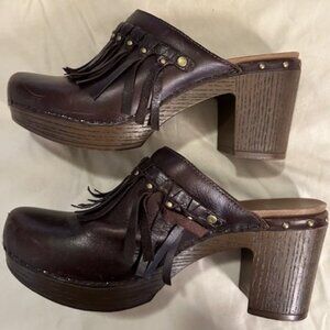 Dansko Deni Mule Clog, Like New, Chocolate Full Grain Leather, 40 EU (9.5-10 US)